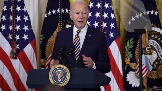 Joe Biden, Ukraine flag pin, Ukraine tie