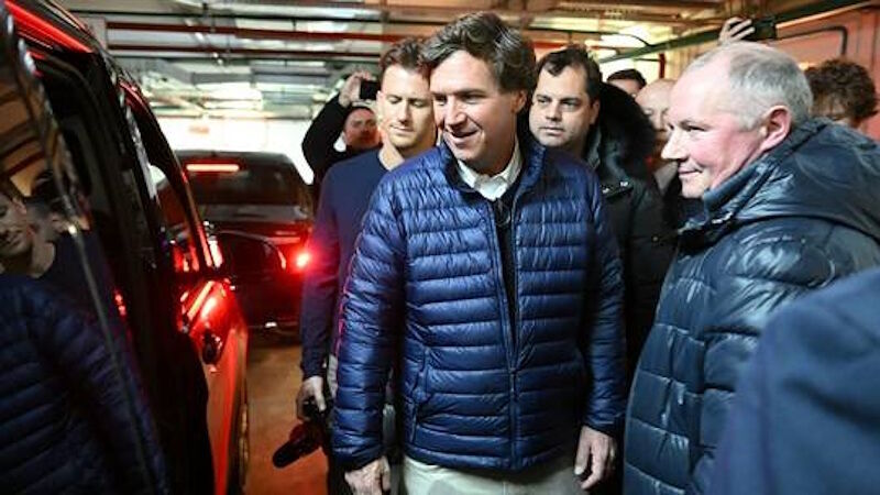 Click to enlarge tucker carlson moscow putin interview twitter