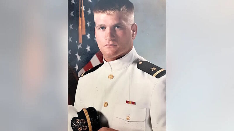 Tony Bobulinski's Navy photo.