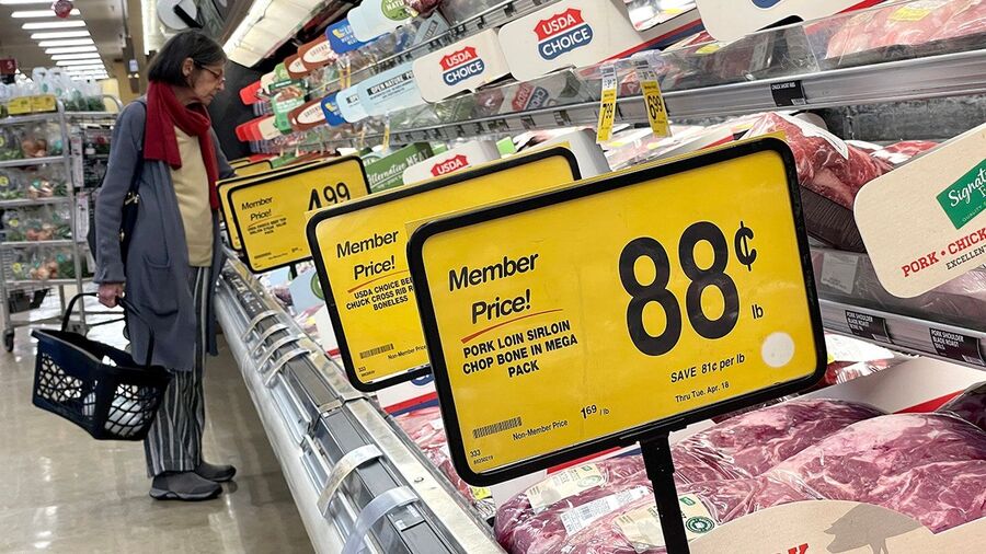 Click to enlarge Safeway store