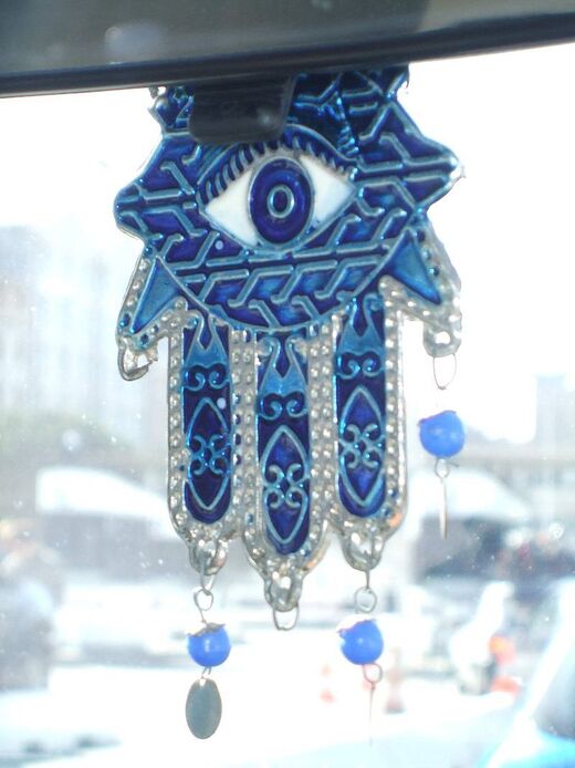 hand of fatima hamsa