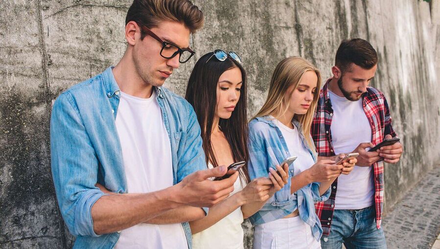 cell phone users AT&T