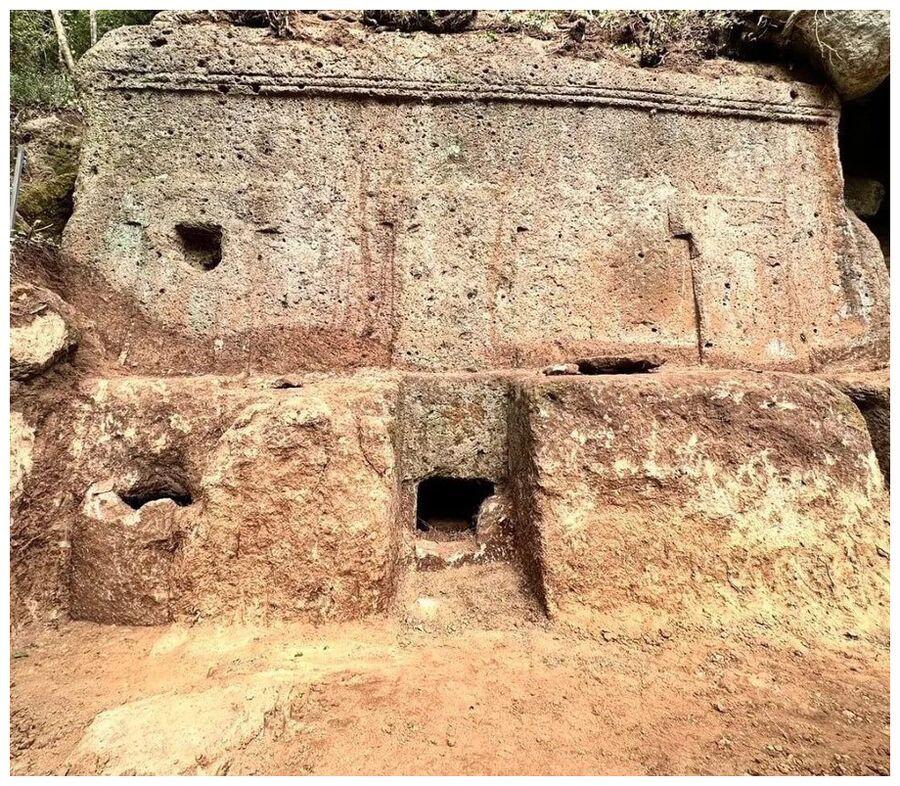 Etruscan tomb