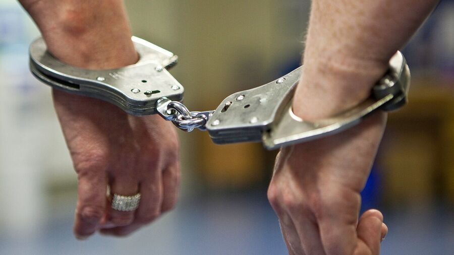 Click to enlarge female handcuffs closeup