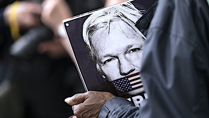 Assange image