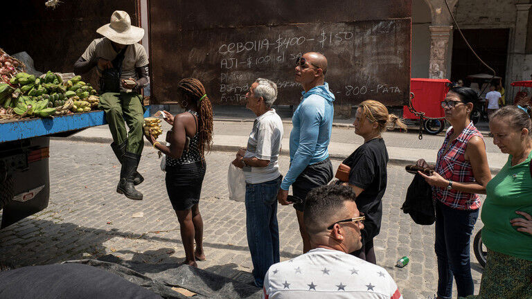 cuba food line