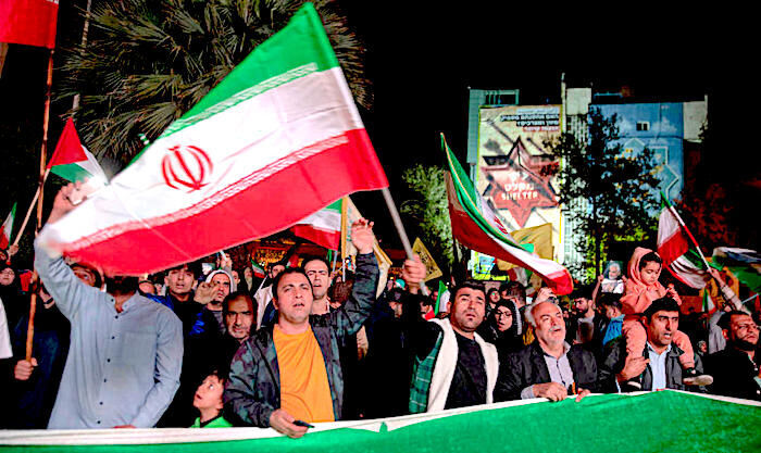 Click to enlarge Iranflag