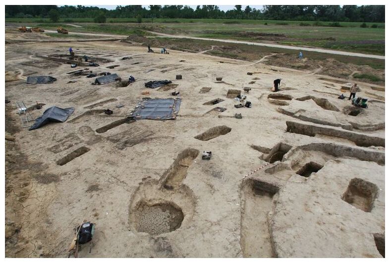 Click to enlarge Ancient Graves