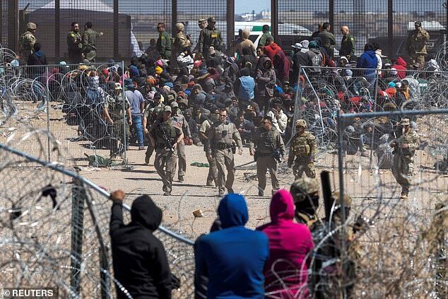 Click to enlarge undocumented migrants 6