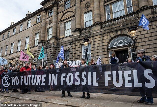 fossil fuel protest net zero