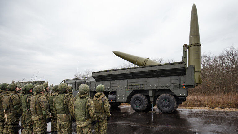 FILE PHOTO: Russian troops during an exercise involving the Iskander missile system in the Southern Military District.