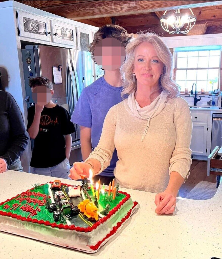 Click to enlarge stmother of student sues high school suspension accused racist