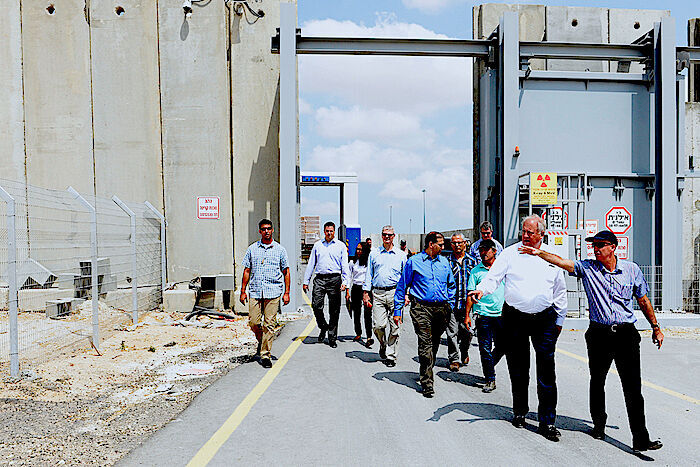 Click to enlarge guys walk