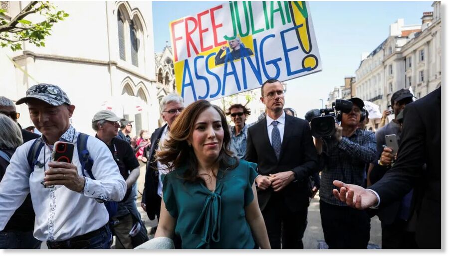 stella assange