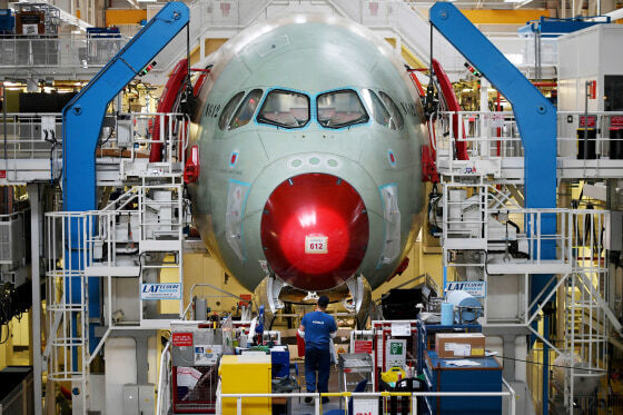 Click to enlarge Airbus assembly site, Airplane, plane, airplane manufacturing