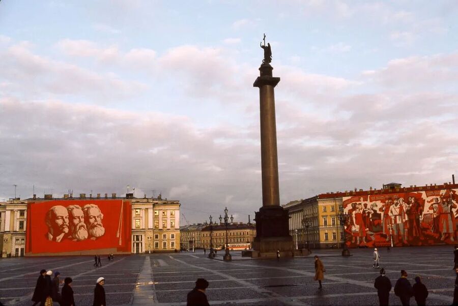 Click to enlarge Winter Palace leningrad Saint Petersburg