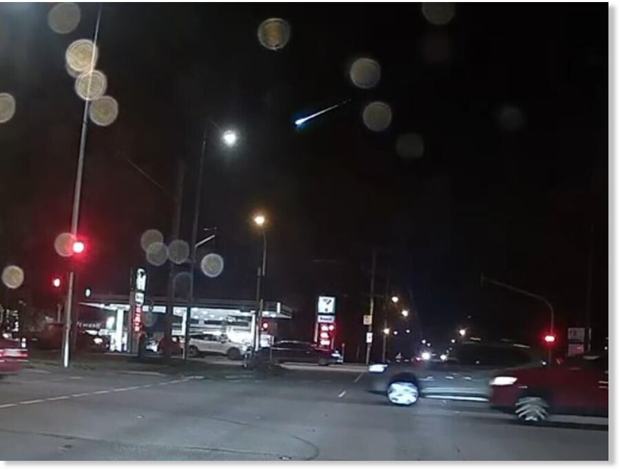 Click to enlarge Melburnians were treated to a remarkable sight on Wednesday night, as a “huge” meteor lit up the sky.