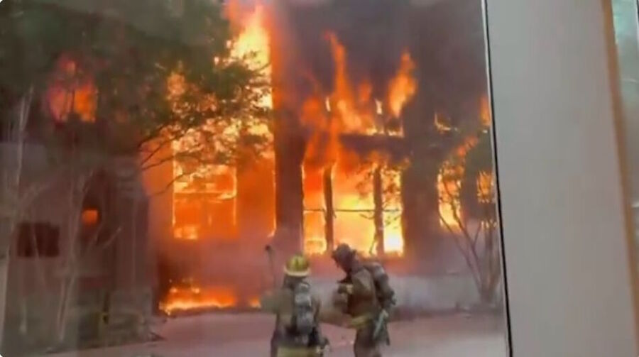 First Baptist Dallas fire destroys church