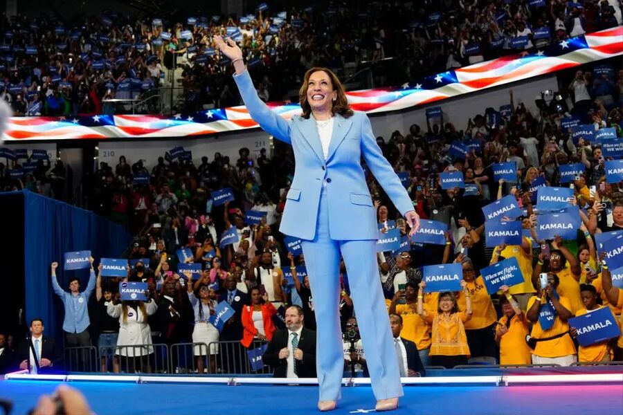 Click to enlarge Kamala harriss rally atlanta
