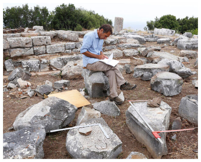 Archaeologist Christopher Ratté