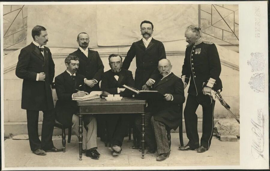 first modern olympic committee