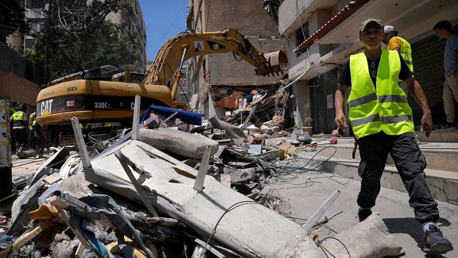 Click to enlarge idf strike lebanon
