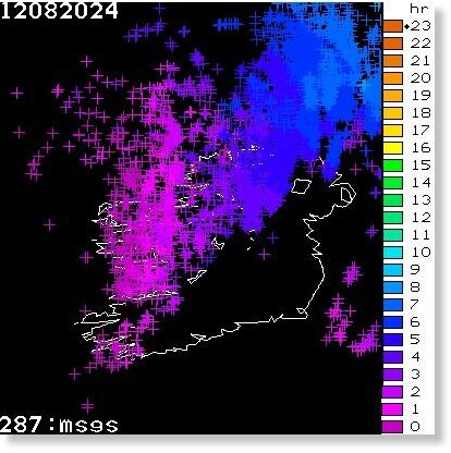 Click to enlarge Archived reports of lightning strikes over Ireland on August 12