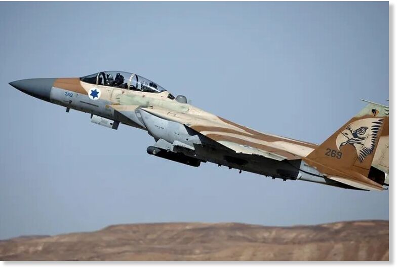 Israeli warplane