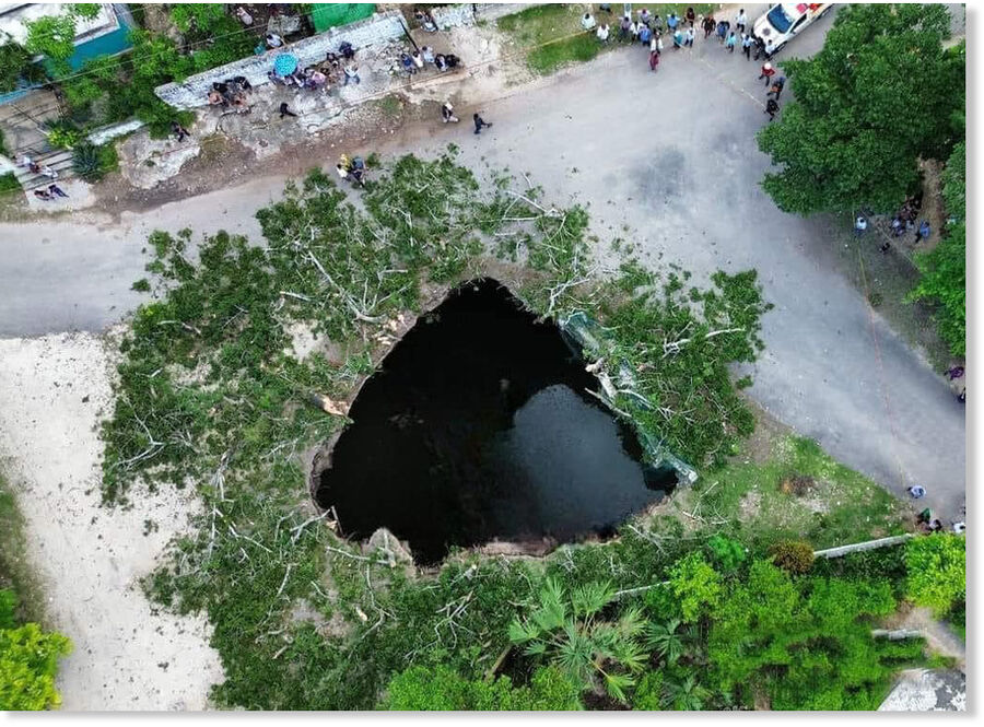 An aerial photograph of the newly discovered cenote in Xocén in Valladolid.