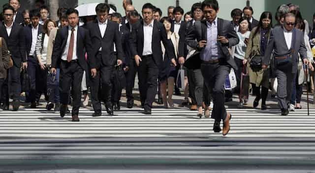 Click to enlarge japan salaryman