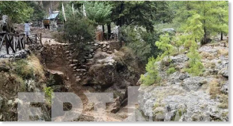 An autopsy in the Samaria Gorge is being carried out, today, by experts from the Hellenic Geological and Mineral Research Authority (EAGME)
