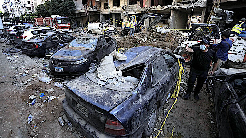 Click to enlarge damaged cars