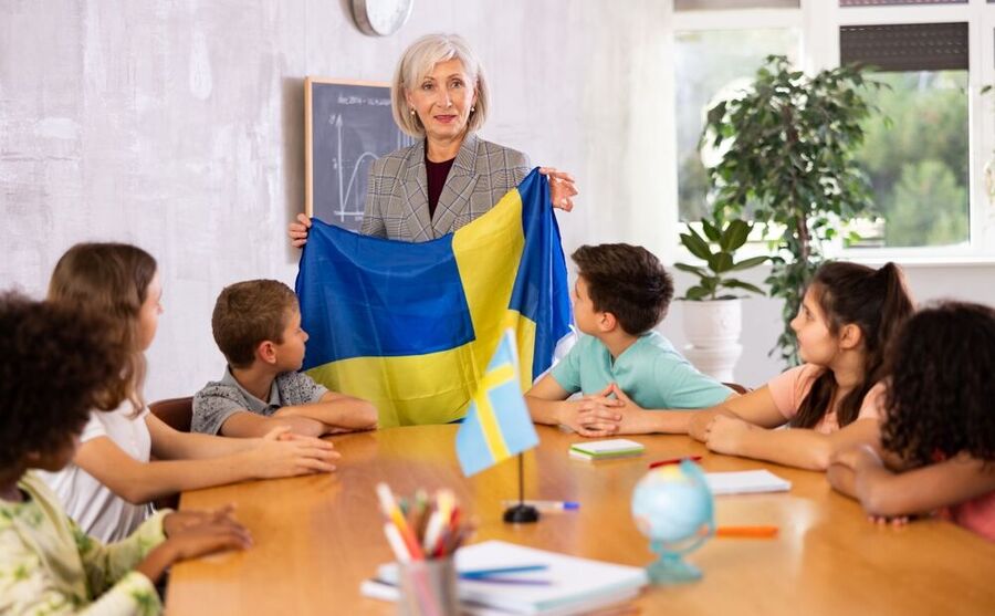Click to enlarge sweden teacher students flag