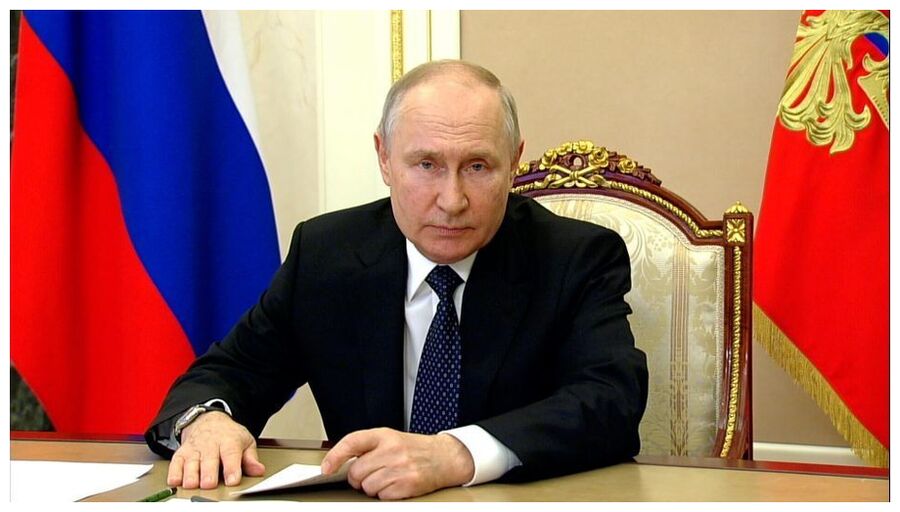 Click to enlarge President Putin