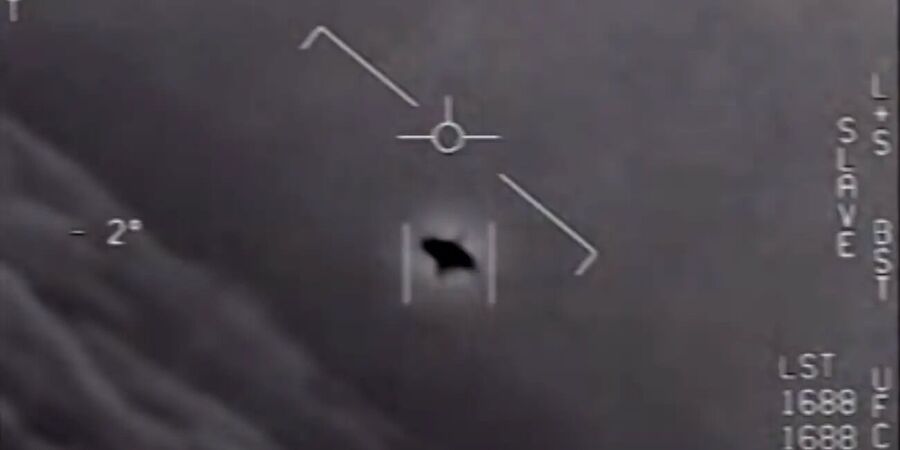 Click to enlarge gimbel video still ufo us navy