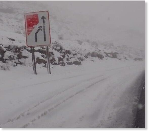 Snow has fallen on the N9