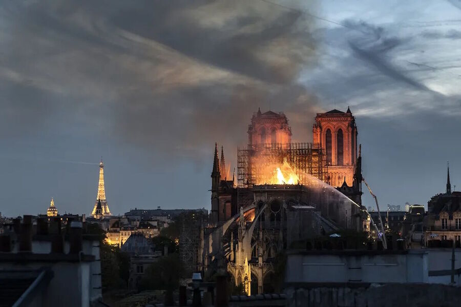 Click to enlarge notre dame fire