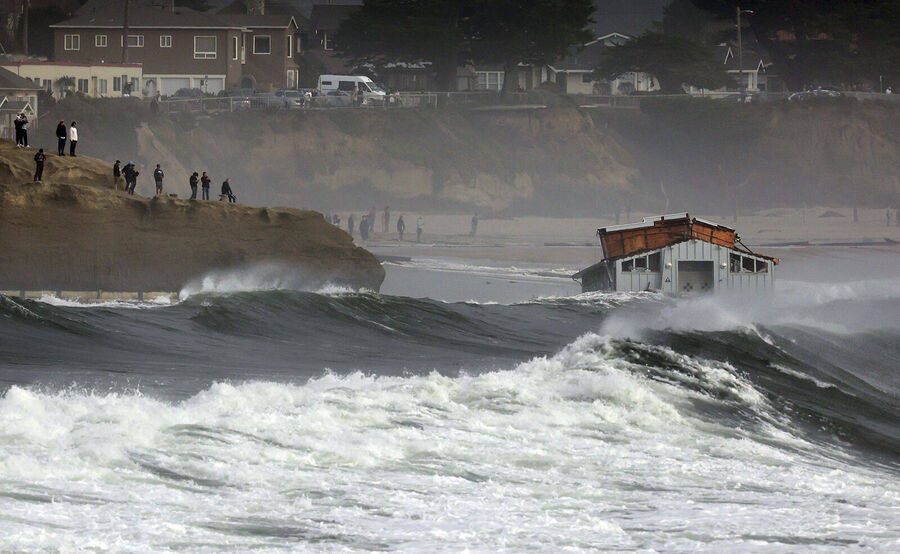 Click to enlarge building washed away santa cruze wharf