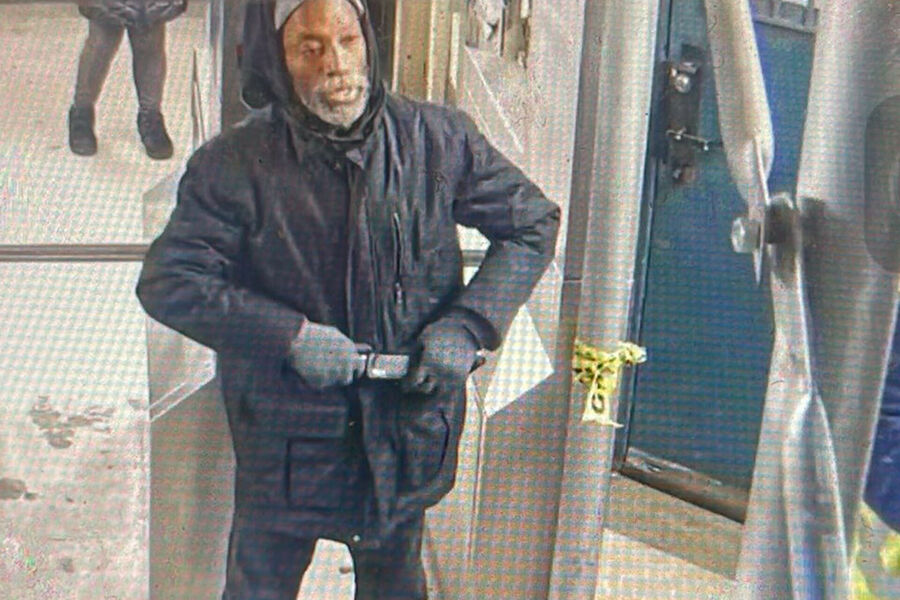 Jamar Banks subway stabbings new york city