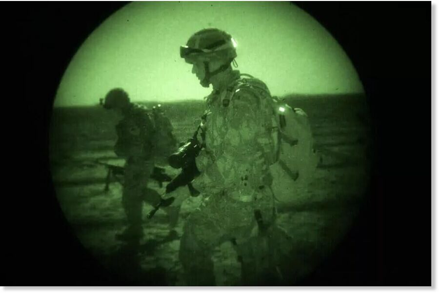 Click to enlarge british soldiers