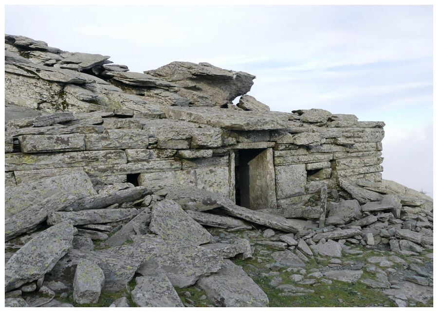 Ochi Dragon-house: Southern front