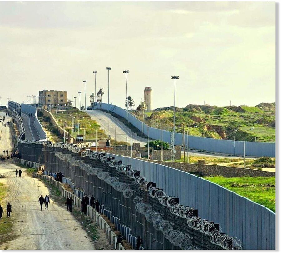 Click to enlarge Egypt border wall