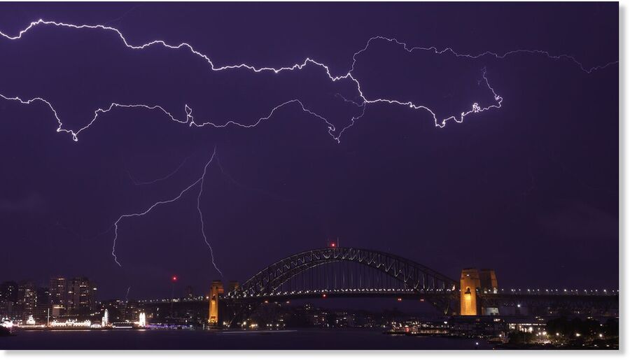 Lightning over Sydney Harbour on January 15, 2025.