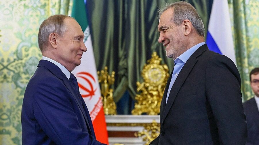 Click to enlarge Russia Iran Vladimir PutinMasoud Pezeshkian