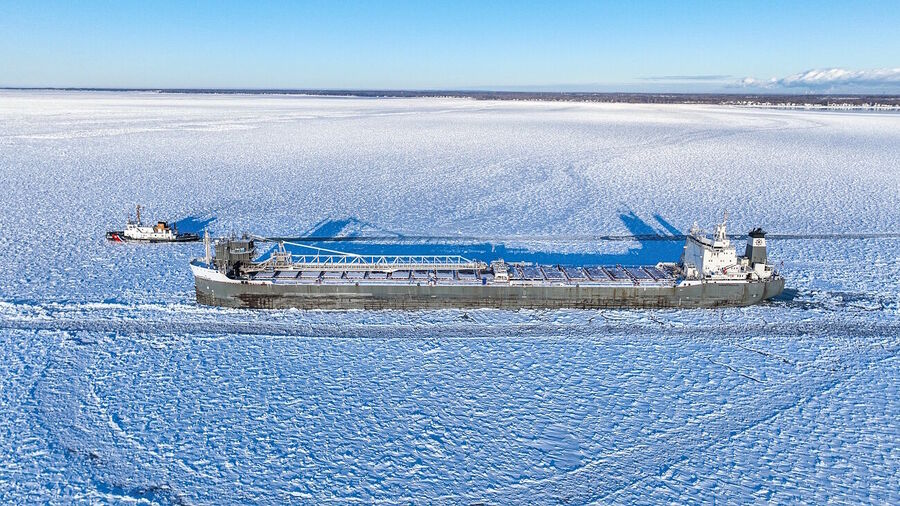 Manitoulan stuck ice lake eirie