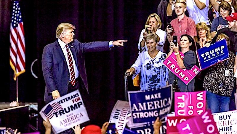 Trumpcrowd