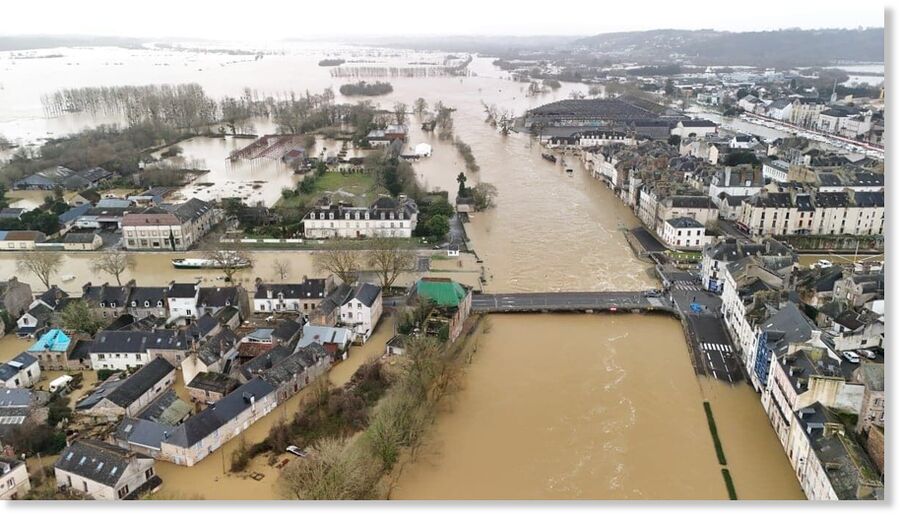 Aerial photograph of floods in Redon, western France.