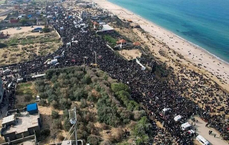 Click to enlarge palestinians return northern gaza
