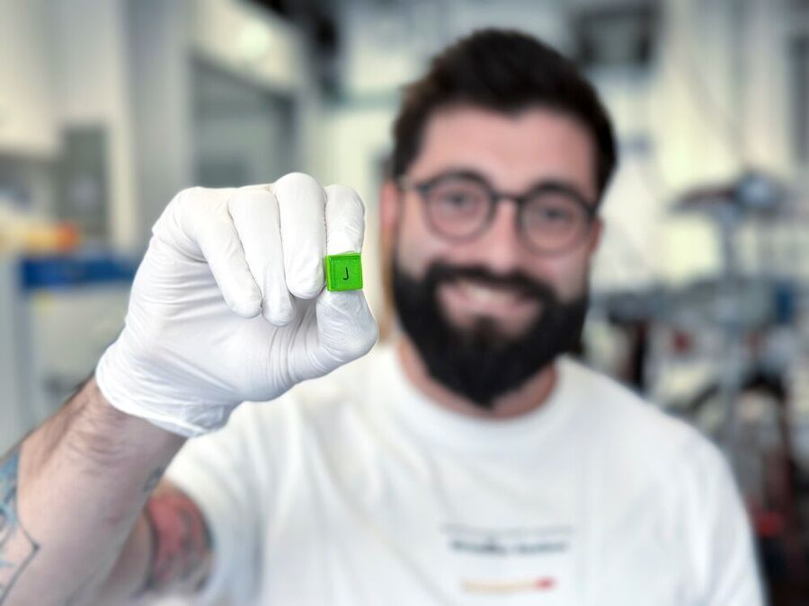 polydimethylsiloxane PDMS static electricity