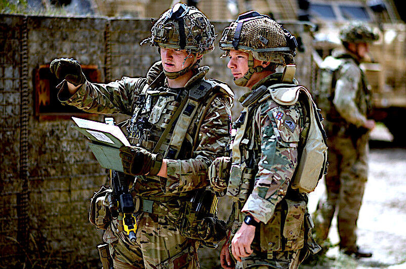 Click to enlarge 2 soldiers